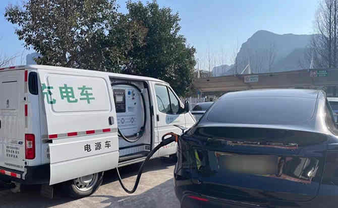 阜南汽车搭电